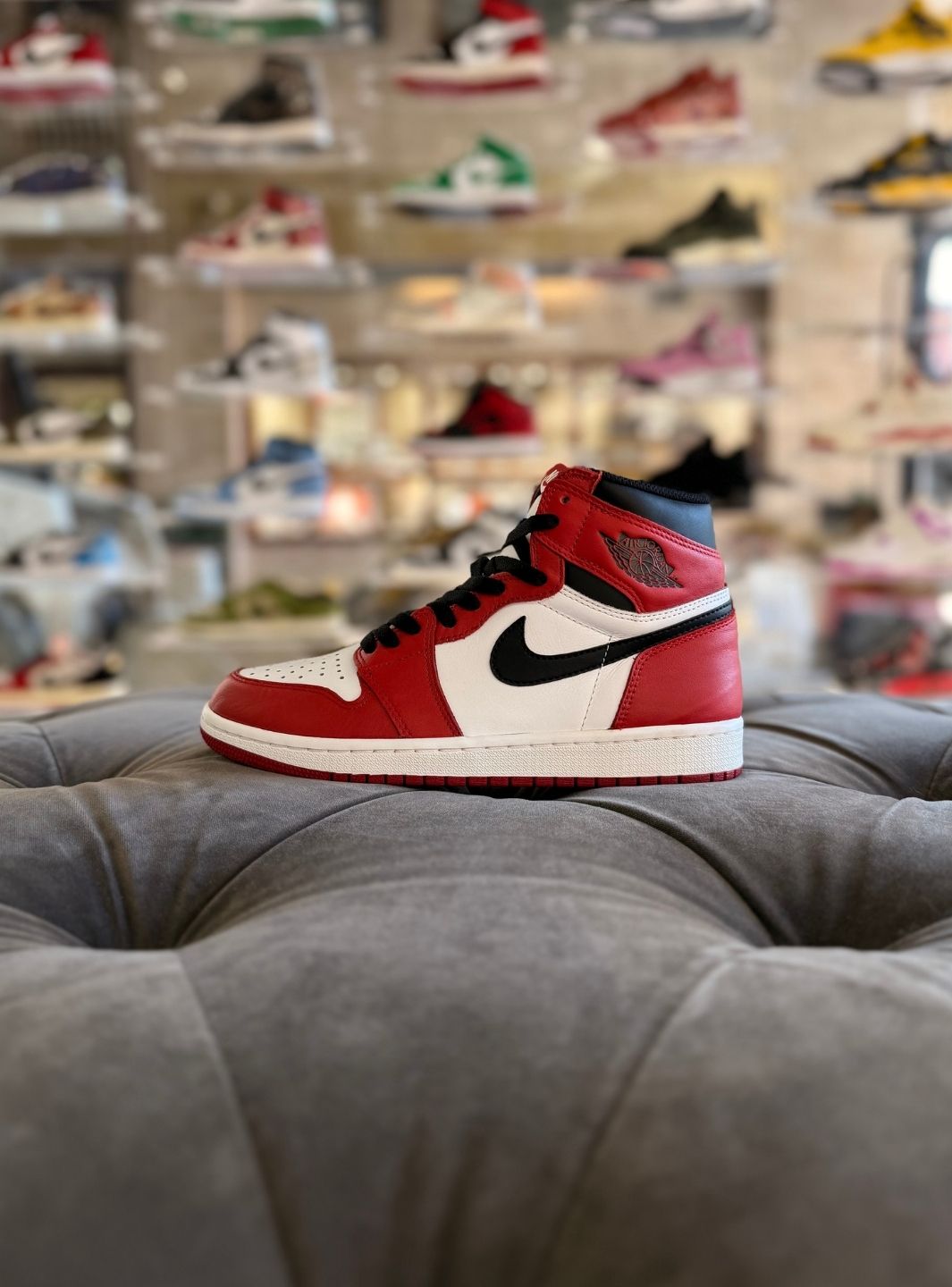 Air Jordan 1 Retro High Chicago (2015) - Usato 9.5/10