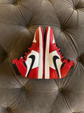 Air Jordan 1 Retro High Chicago (2015) - Usato 9.5/10