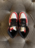 Air Jordan 1 Retro High Chicago (2015) - Usato 9.5/10