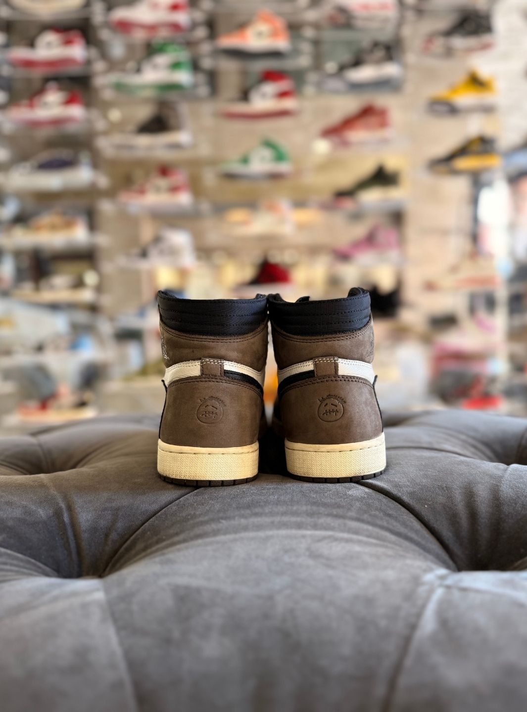 Air Jordan 1 Retro High OG SP Travis Scott Mocha - Usato 8.5/10