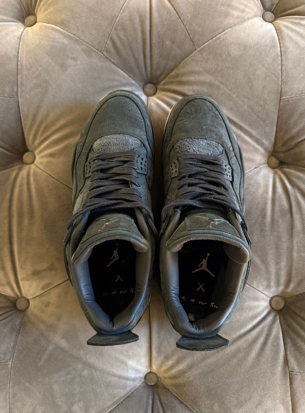 Air Jordan 4 Retro Kaws Black - Usato 9.5/10