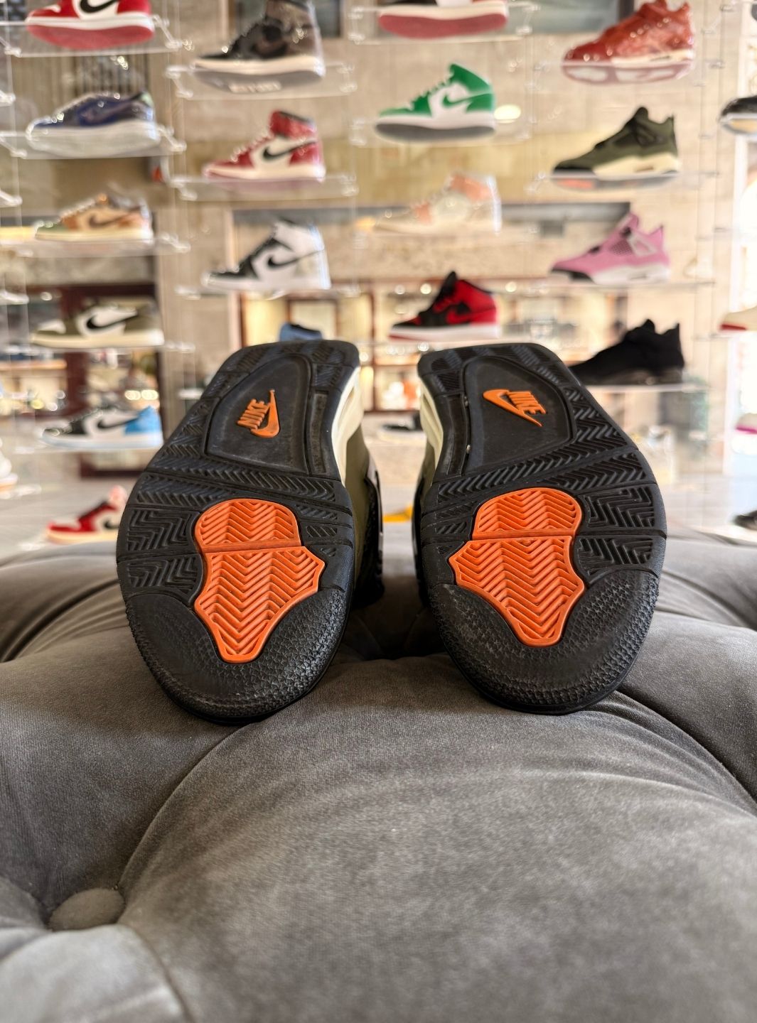 Air Jordan 4 Retro OG SP Undefeated - Usato 8.5/10