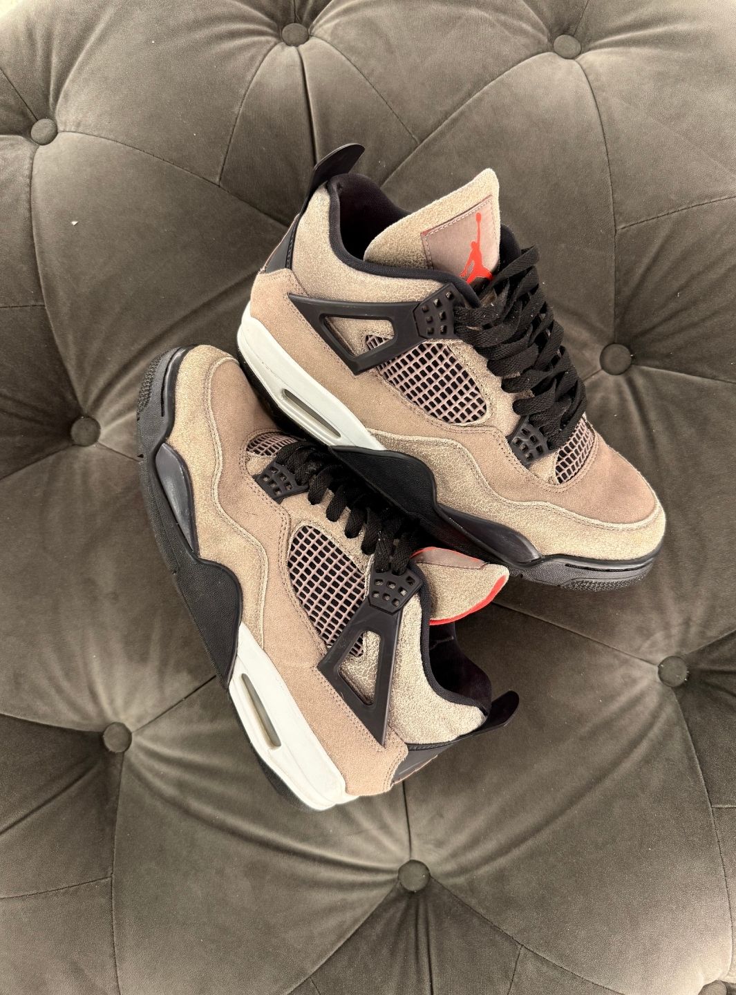 Air Jordan 4 Retro Taupe Haze - Usato 9/10
