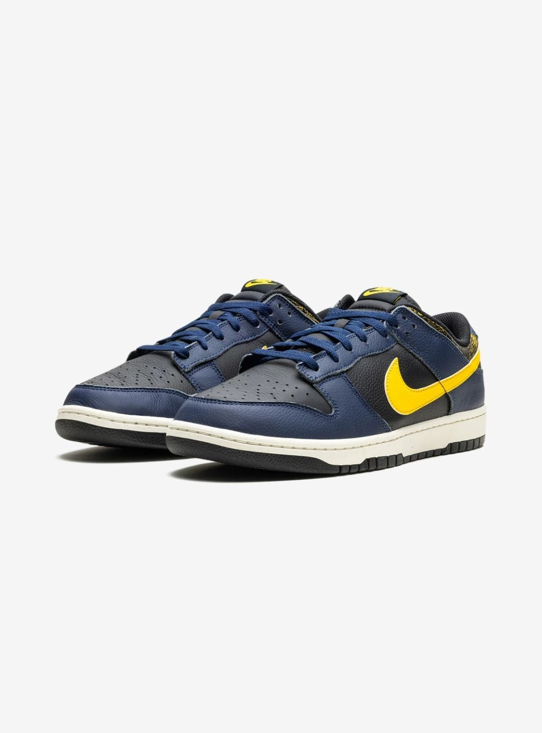 Nike Dunk Low Vintage Michigan