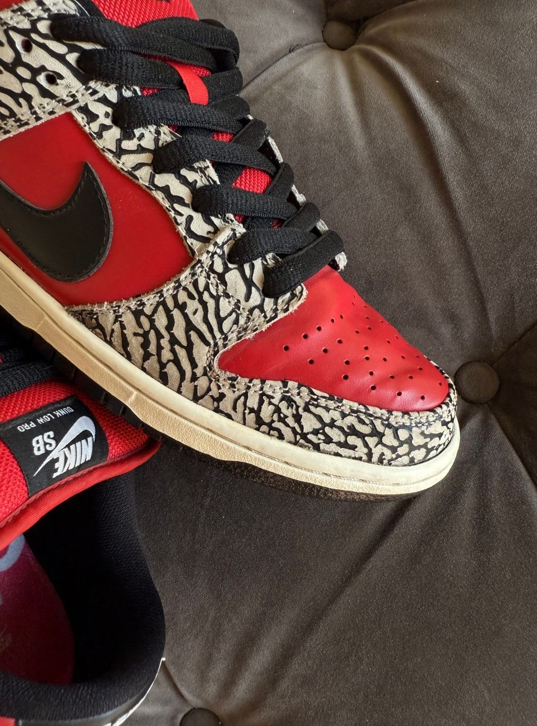 Nike SB Dunk Low Supreme Red Cement (2012) - Usato 8.5/10